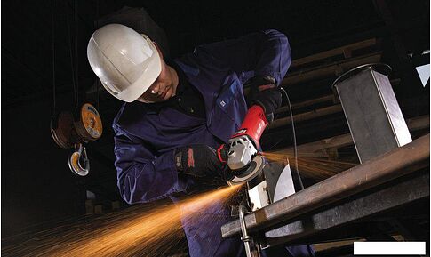 Угловая шлифмашина Milwaukee AGV 17-180 XC/DMS [4933432270]