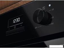 Электрический духовой шкаф Electrolux LOH3H00BK