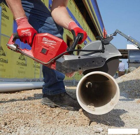 Штроборез Milwaukee M18COS230-0 4933471696 (без АКБ)