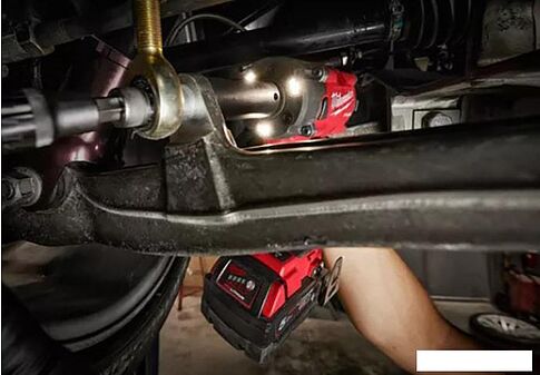 Гайковерт Milwaukee M18 FIW2P12-502X 4933478447 (с 2-мя АКБ, кейс)