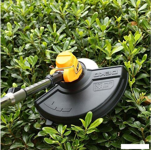 Триммер Deko DKTR12V 063-4238-1 (с 2-мя АКБ 3 Ah)