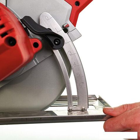 Дисковая (циркулярная) пила Milwaukee MCS 66 [4933440615]