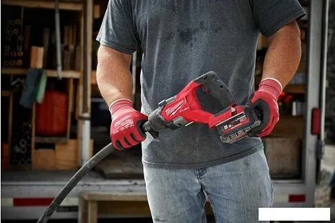 Вибратор глубинный Milwaukee M18 FUEL M18FCVN12-551 4933479597 (с 1-им АКБ)