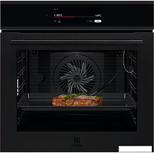 Электрический духовой шкаф Electrolux EOE9P3ST