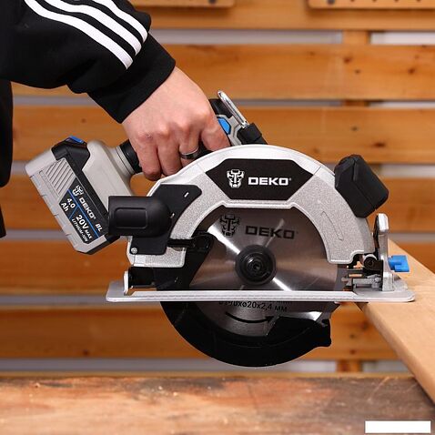 Дисковая (циркулярная) пила Deko CS20 PRO 084-1157 (с 1-им АКБ)