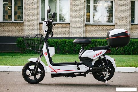 Электроскутер AVM Delta (белый)