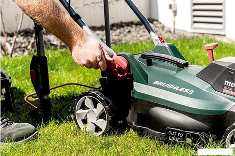 Газонокосилка Metabo RM 36-18 LTX BL 36 601716850 (без АКБ)