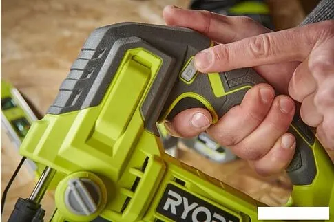 Электролобзик Ryobi RJS18-0 5133005395 (без АКБ)