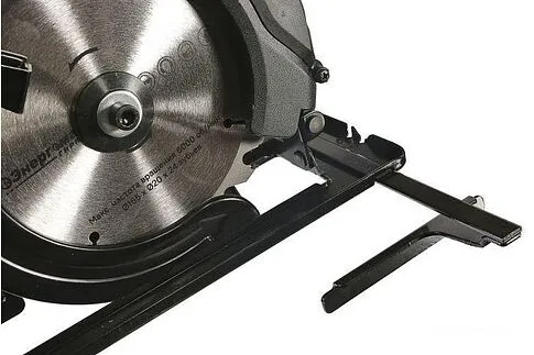 Дисковая (циркулярная) пила Энергомаш Гарант ЦП1-160