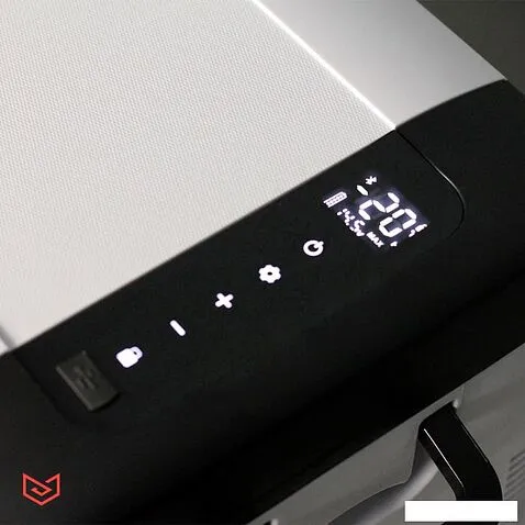 Компрессорный автохолодильник Meyvel AF-G18