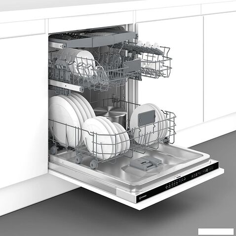 Встраиваемая посудомоечная машина Indesit DI 3C89 AED