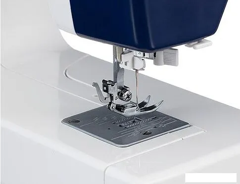 Электромеханическая швейная машина Janome SP903