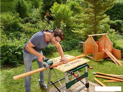 Дисковая пила Bosch UniversalCirc 12 [06033C7002]