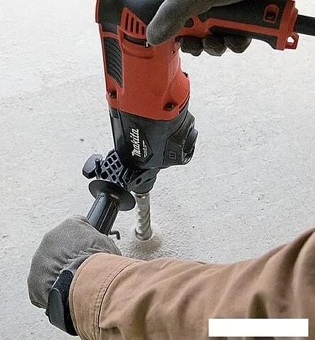 Перфоратор Makita MT M8701