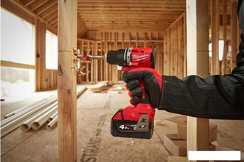 Ударная дрель-шуруповерт Milwaukee M18 M18BLPDRC-202C 4933492822 (с 2-мя АКБ 2 Ач, кейс)