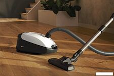 Пылесос Miele Classic C1 Flex SBAF5 (белый)