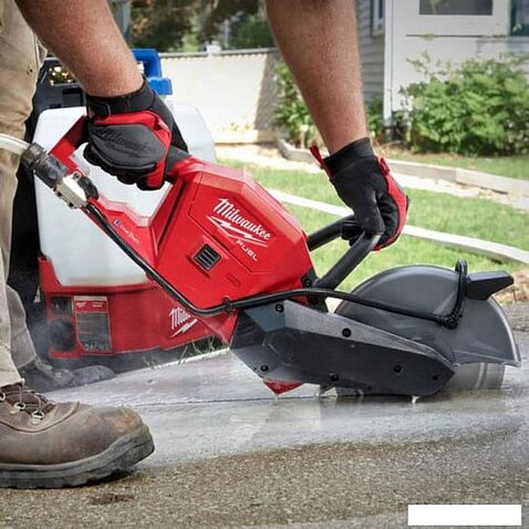 Штроборез Milwaukee M18COS230-0 4933471696 (без АКБ)