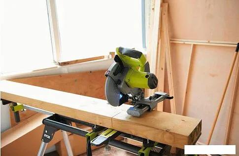 Дисковая пила Ryobi EMS216L