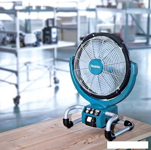 Вентилятор Makita DCF300Z