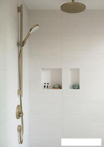 Душевая штанга Hansgrohe Unica 28631140