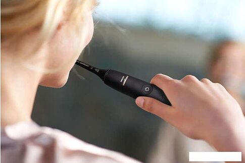 Электрическая зубная щетка Philips HX9911/09
