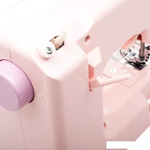 Электромеханическая швейная машина Comfort 4