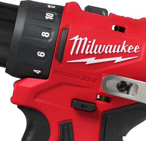 Дрель-шуруповерт Milwaukee M12 BLDDRC-0 4933499683 (без АКБ)