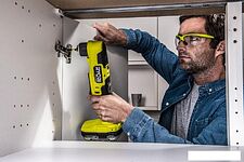 Угловая дрель Ryobi RAD18C-0 5133004949 (без АКБ) Угловая дрель Ryobi RAD18C-0 5133004949 (без АКБ)