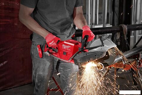 Бензорез Milwaukee М18 FCOS230-121 4933499175 (с 1-им АКБ)