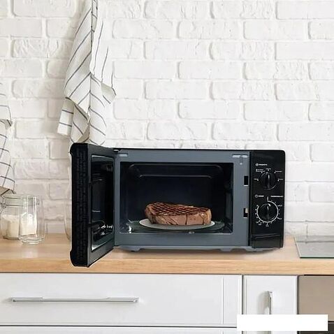 Микроволновая печь Oasis (Making Oasis Everywhere) MW-70UВ