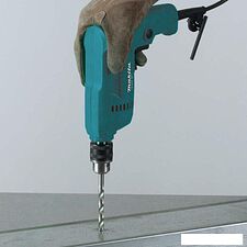 Безударная дрель Makita M0600B