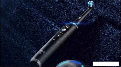 Электрическая зубная щетка Oral-B iO 10 Series 10 Cosmic Black (черный)