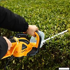 Кусторез Deko DKBC950 085-2041