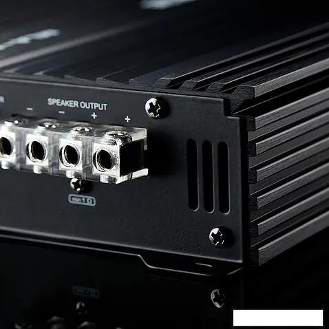 Автомобильный усилитель Alphard Machete MLA-800