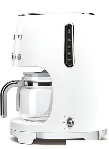 Капельная кофеварка Smeg DCF02WHEU