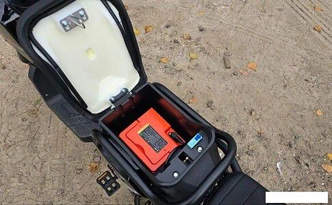 Электроскутер AVM.Plus Zoomer (черный)