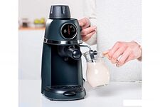 Рожковая бойлерная кофеварка Black & Decker BXCO800E Рожковая бойлерная кофеварка Black & Decker BXCO800E