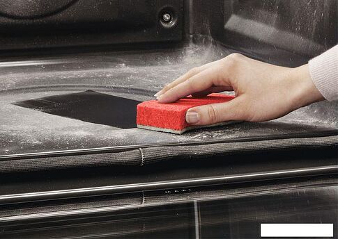 Электрический духовой шкаф AEG 8000 Assisted Cooking BPE748380B