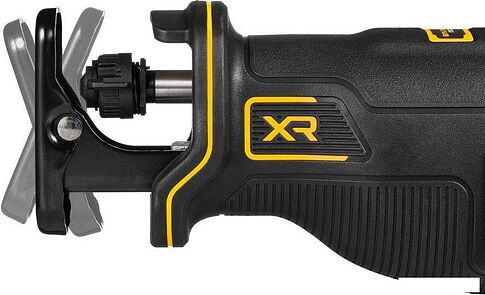 Сабельная пила DeWalt DCS382N (без АКБ)