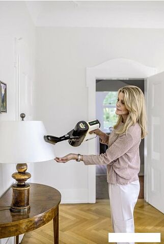 Пылесос Karcher VC 7 Cordless yourMax 1.198-710.0