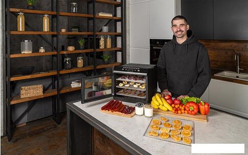 Сушилка для овощей и фруктов Garlyn D-06 Pro