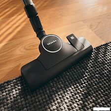 Пылесос Miele Complete C3 125 Edition (зеленый)