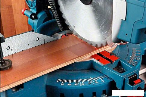 Дисковая пила Bosch GTM 12 JL Professional (0601B15001)