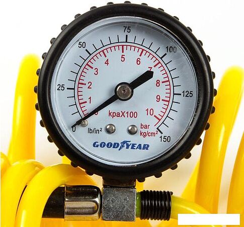 Автомобильный компрессор Goodyear GY-50L LED