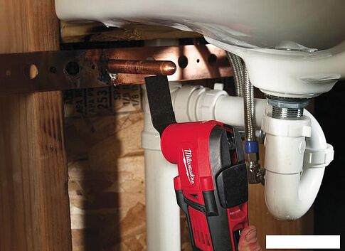 Мультифункциональная шлифмашина Milwaukee M18 BMT-0 [4933446203]