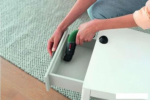 Электроотвертка Bosch IXO VI 06039C7120 (с АКБ, кейс)