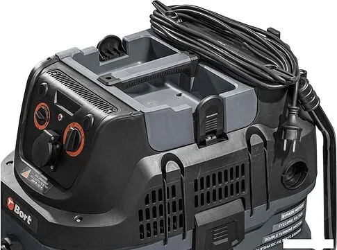 Пылесос Bort BAX-600E