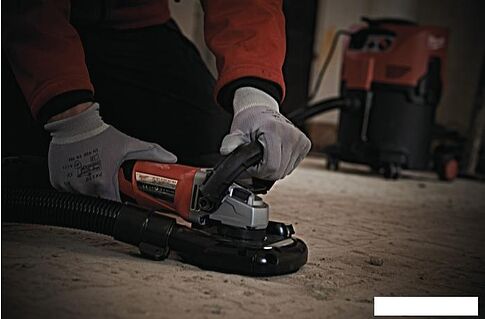 Угловая шлифмашина Milwaukee AGV 15-125 XC DEG-SET [4933448035]