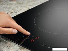 Варочная панель Electrolux LHR3233CK Варочная панель Electrolux LHR3233CK