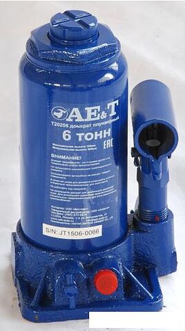 Бутылочный домкрат AE&T T20206 6т